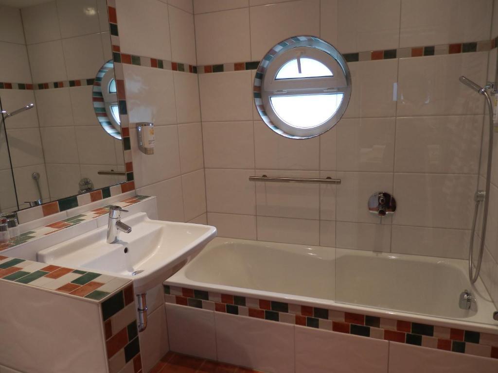 Gasthof Loewen, Heitersheim Kamer foto